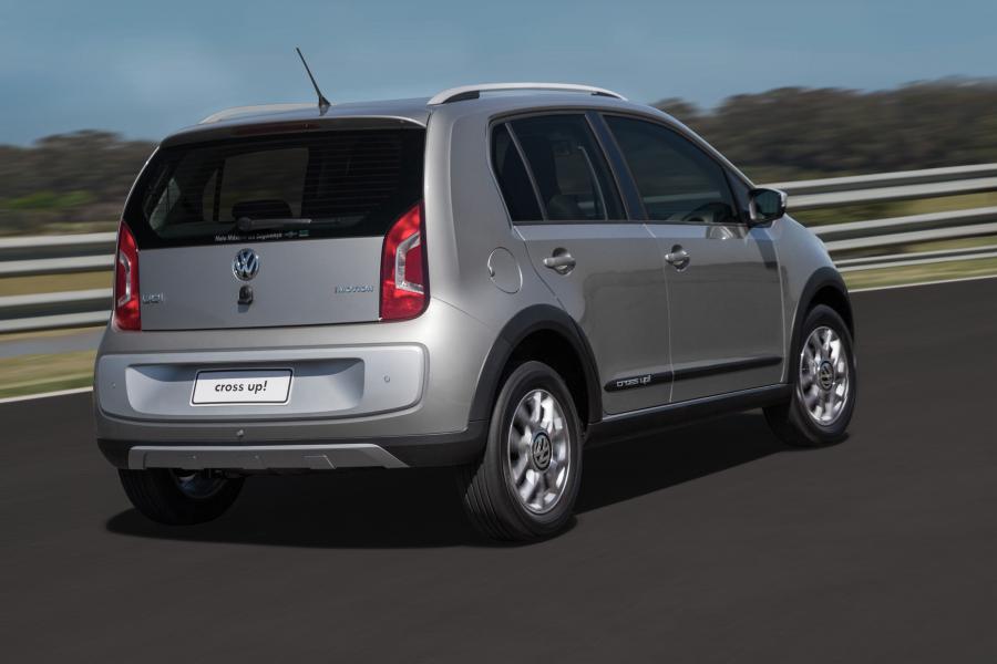  Volkswagen cross up! 2014 года  (BR) (фото 8 из 13)